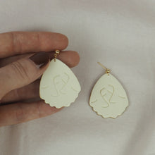 Charger l'image dans la galerie, Bisou