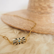 Charger l'image dans la galerie, Amulette Oeil noir et blanc