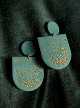 Charger l'image dans la galerie, IRINA