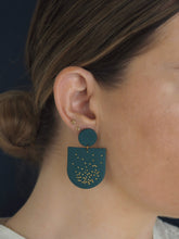 Charger l'image dans la galerie, IRINA