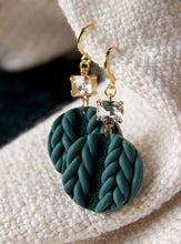 Charger l'image dans la galerie, YELENA