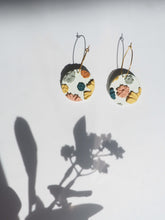 Charger l&#39;image dans la galerie, Fall bouquet - Hoop earrings
